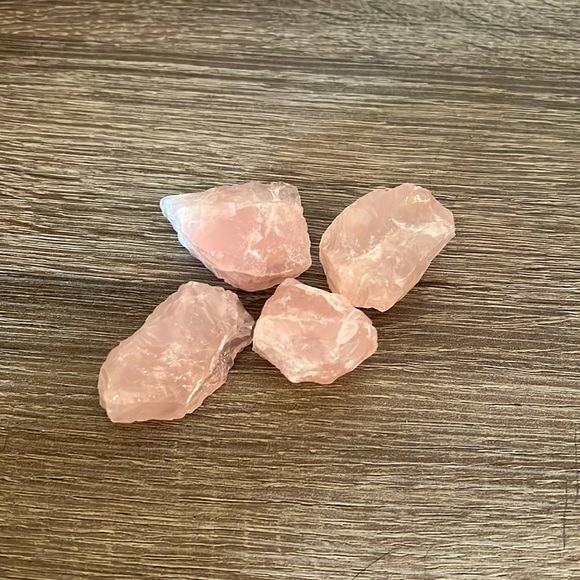 Four Raw Rose Quartz - Picture 1 of 1